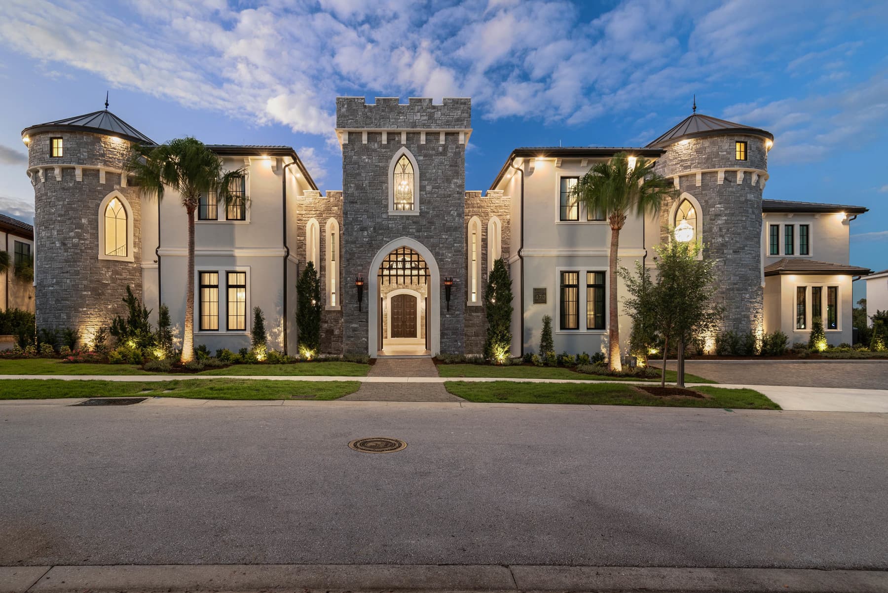 kissimmee-470-Muirfield-Loop-twilight-21-_96A4CE9B-0673-468D-83889B39EE104D31_48f9078e-e25c-4294-bd76cf1c477772ba.jpg