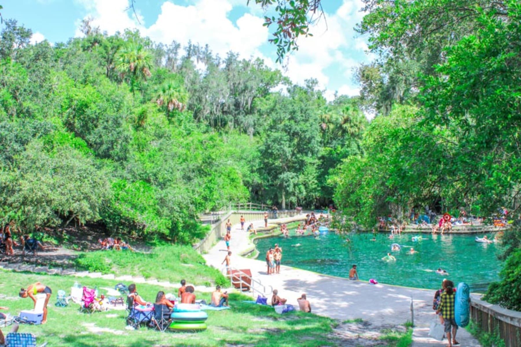 kissimmee-Swimming-area-27_6FD0D7FF-DA97-4483-2AA73F2A27F32B95-6fd0d6cfec49a1c_6fd0dd45-9c9f-044f-aee78d6147724cc9.jpg